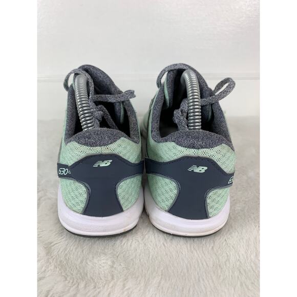 New Balance 630v5 Women’s Size 8 Mint Green Gray Running Walking Shoes - Picture 3 of 10